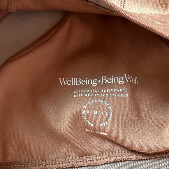 MoveWell Cypress Sports Bra (XS) + Bike Shorts (S) Set in Mocha Brown (Revolve) - Picture 12 of 16